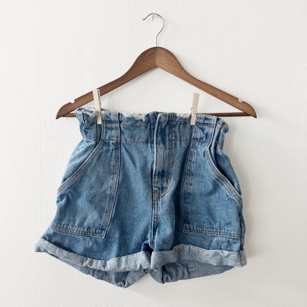 Signature High-Rise Blue Denim Paperbag Shorts small